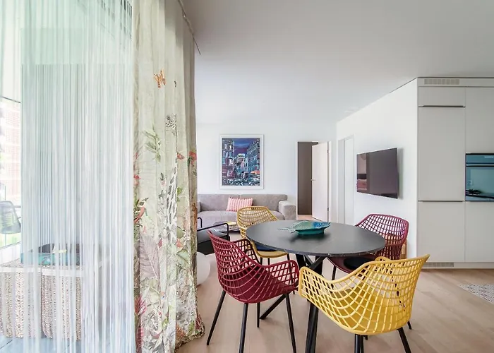 Parco By Quokka 360 - With Large Terrace Near Lido Locarno